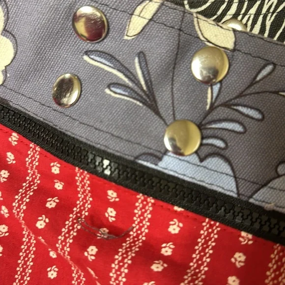 Beautiful Zand Reversible Skirts w/ Purse Fits Small/Medium